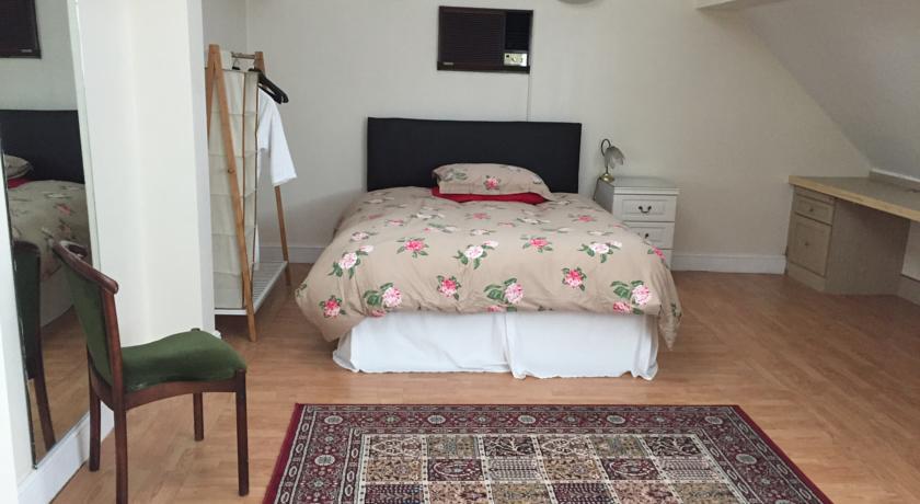 Harmondsworth Hall Guest House West Drayton  Room photo