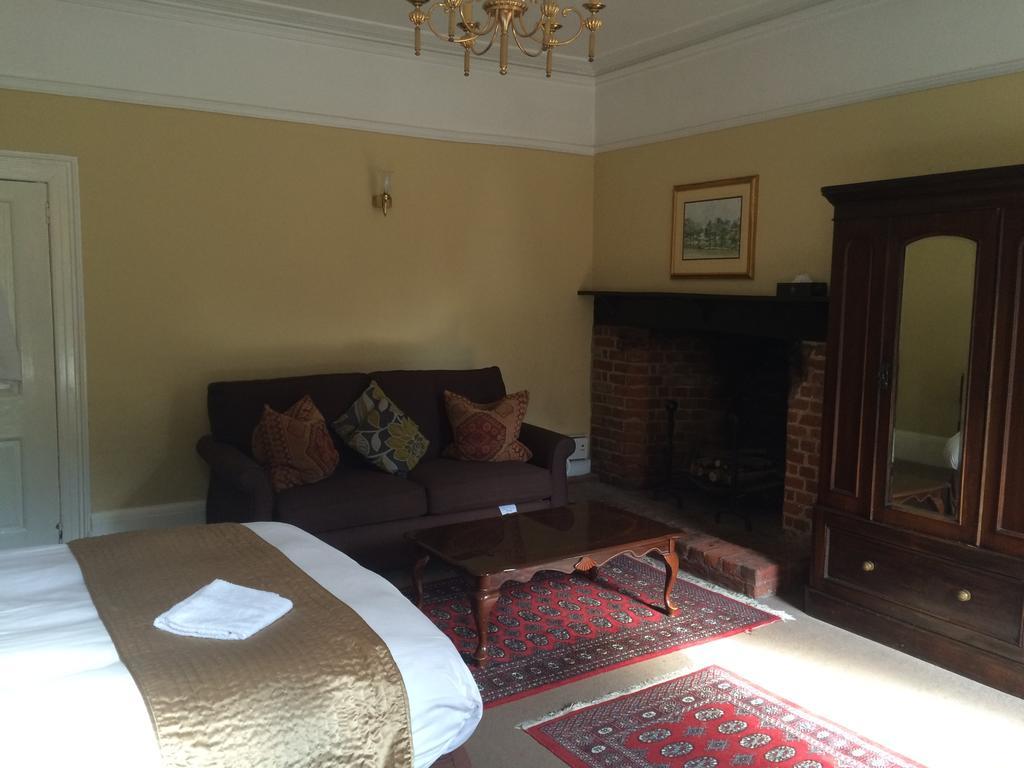 Harmondsworth Hall Guest House West Drayton  Room photo